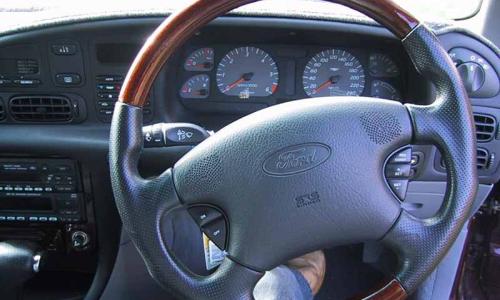 1 1997 Ford Falcon EL GT steering wheel and dashboard image.jpg