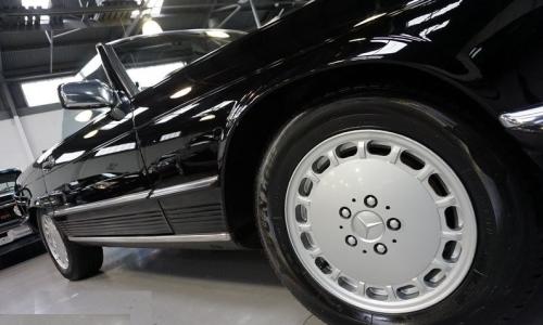 15 inch wheel 560SL.jpg