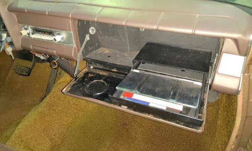 1964 Studebaker Daytona dashboard glovebox mirror image (2).jpg
