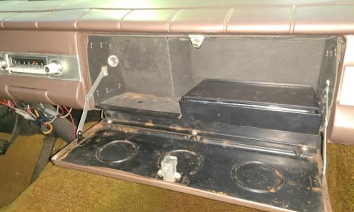 1964 Studebaker Daytona dashboard glovebox mirror image (3).jpg