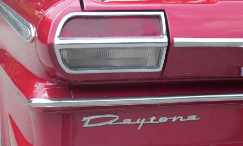 1965 Studebaker Daytona badge (1).png
