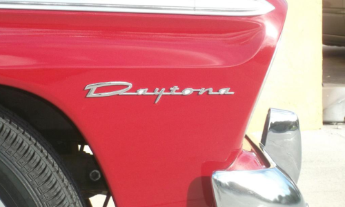 1965 Studebaker Daytona badge (2).png