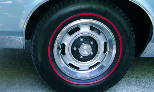 1966 GTO Rally 1 wheel.png