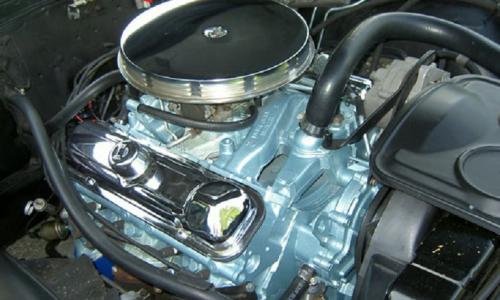 1966 Pontiac GTO engine bay lamp under hood.jpg
