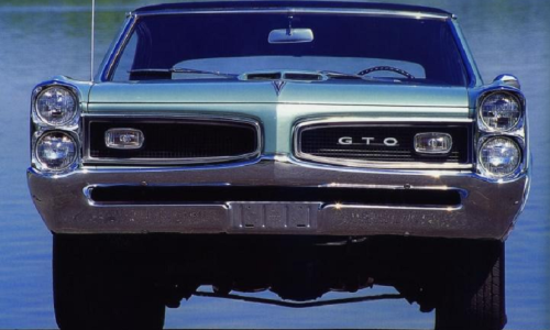 1966 Pontiac GTO front grille.png