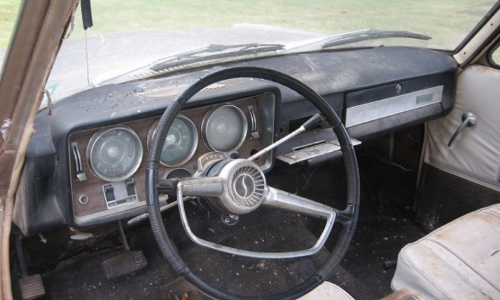 1966 Studebaker Daytona Sports Sedan dashboard images (1).png