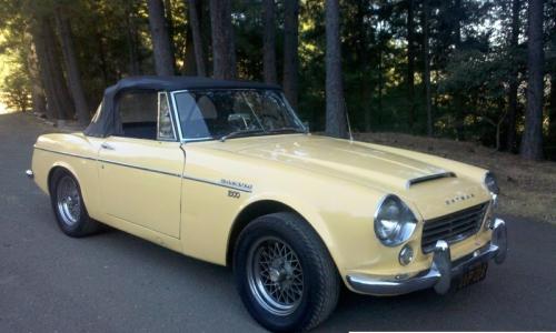 1967 Datsun 2000 yellow.jpg