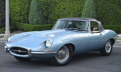 1968 Jaguar E-Type XKE Series 1.5 Opalescent Silver-blue paint (1).png