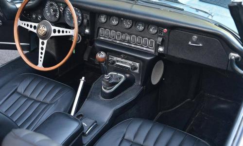 1968 Series 1.5 XKE E-type dashboard Jaguar (2).jpg