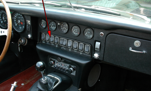 1968 Series 1.5 XKE E-type dashboard Jaguar (3).png