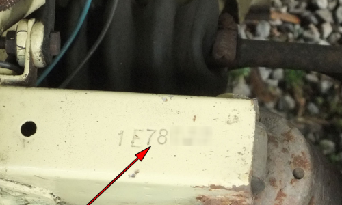 1968 Series 1.5 fhc 2+2 car number on frame box.png