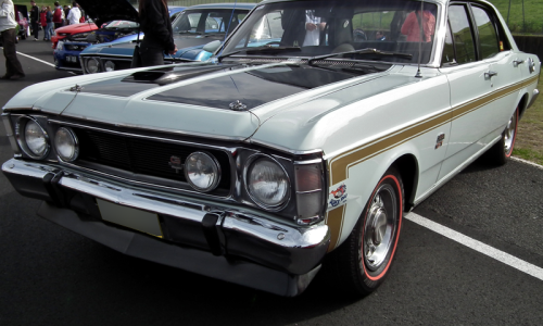1969-1970 Diamond White paint XW Ford Falcon GT-HO.png