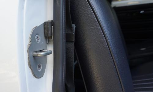 1971 MKIII MK3 Mini Cooper S door handle and lock image (2).jpg