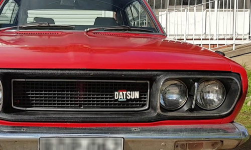 1972 Datsun 610 180B Pre facelift grille image.png