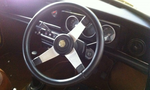 1978 Mini GTS steering wheel copy.png