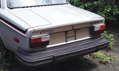 1978 Volvo 242 GT rear end image.png