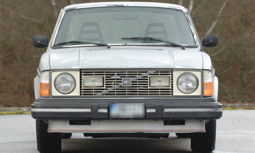 1978 early 242 GT front image Sweden.png