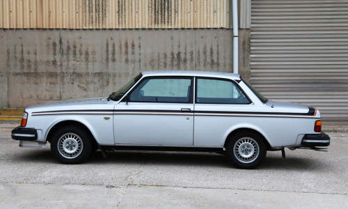 1979 242 GT with 20 spoke wheels.png