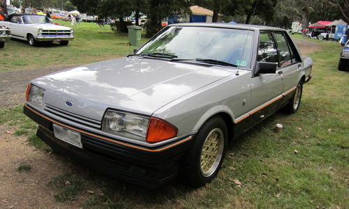1982 Ford Fairmont Ghia XE ESP Silver Grey over Charcoal image (2).png