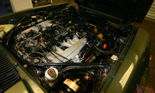 1985 engine bay.jpg