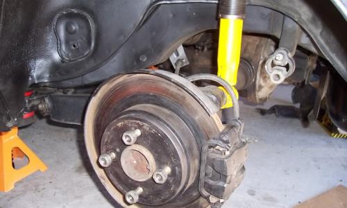 1987 R31 GTS-R disc brakes  (1).jpg