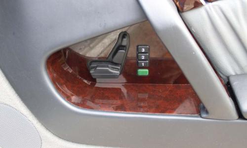 1995 Interior seat position selection.jpg