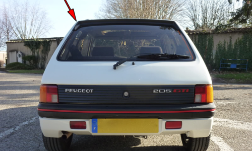 205 GTI Phase 1 rear spoiler.png