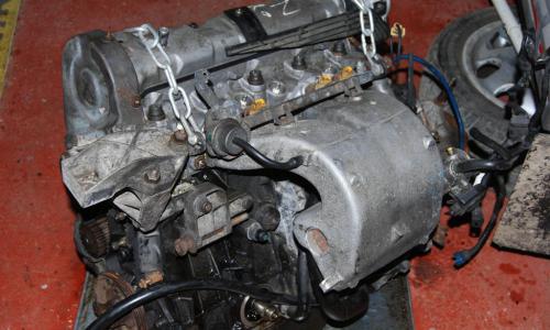 205 GTI engine.jpg