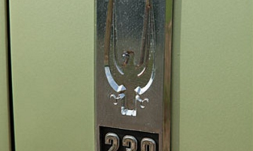 230ci engine fender badge 1966 Studebaker.png