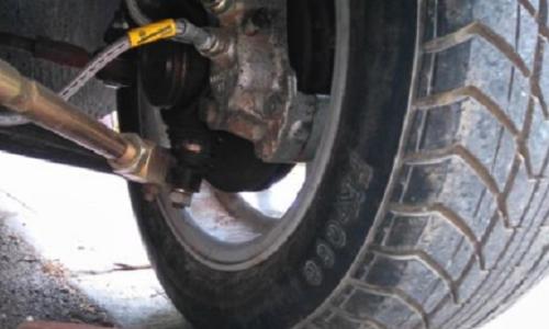 8.4 inch Leyland Mini disc brakes.jpg