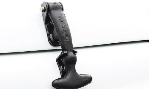 Abarth bonet stay.jpg