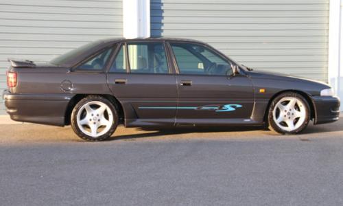 Anthracite Grey HSV GTS side image VP GTS 1992.jpg