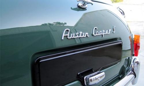 Austin Cooper S rear badge.jpg