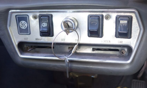 Australian Clubman GT Central dash panel GT.png