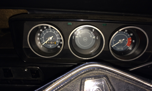 Australian Mini Clubman GT Leyland dash pod 6500 RPM and 120MPH speedo.png
