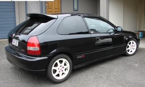 Black Civic EK9.jpg