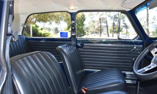 Black vinyl interior 1967 MK1 Cooper S 4.jpg