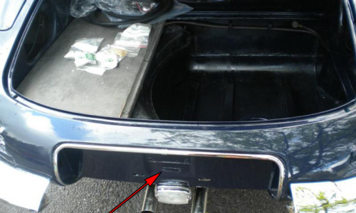 Body number tag under bumber plate series 1.5 E-type.png