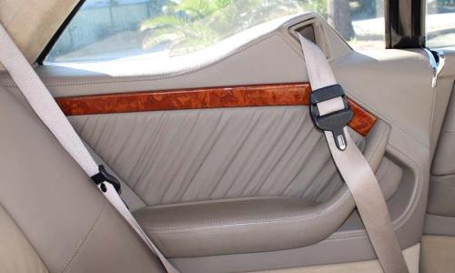 C140 CL500 rear quarter trim with leather trim option - special trim copy.jpg