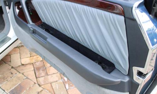 C140 Mercedes coupe door storage compartment image copy.jpg