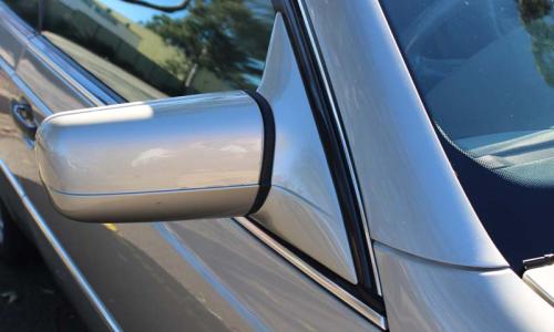 C140 Mercedes coupe side mirror image.jpg