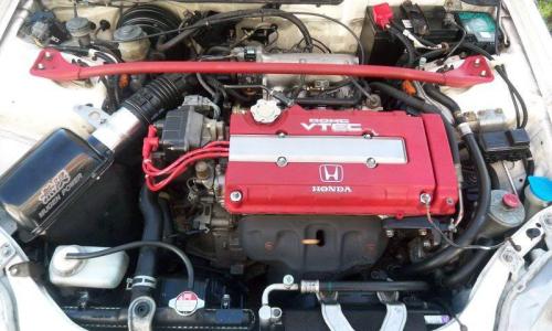 Civic Type R Engine bay 2.jpg