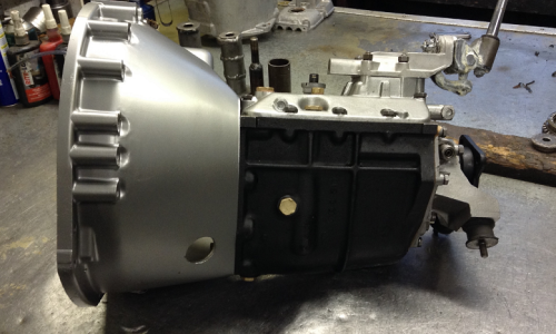 Close up image of Moss gearbox Jaguar E-Type.png