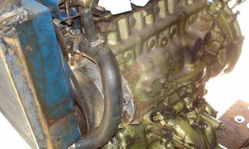 Clubman GT engine with solid rear block wall.png