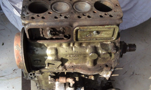 Clubman GT removable valce stem covers engine block.png