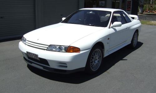 Cristal White R32 GTR V-Spec II.jpg