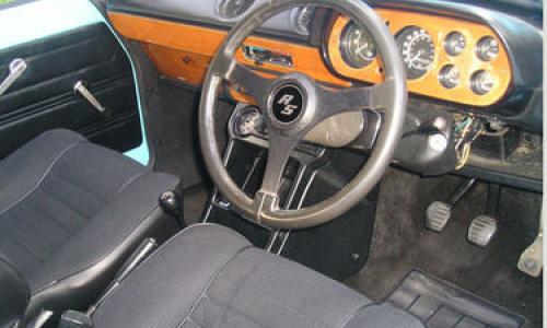 Dashboard RS2000 mk1.jpg
