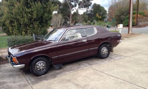 Datsun 180B 610 SSS Hardtop Maroon burgundy paint.jpeg