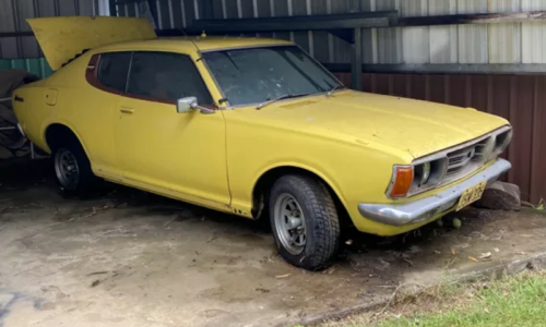 Datsun 180B 610 SSS coupe hardtop yellow paint.png