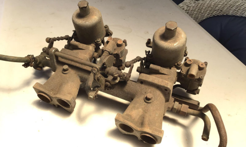 Datsun 180B SSS 610 SU Carburetors round top.png